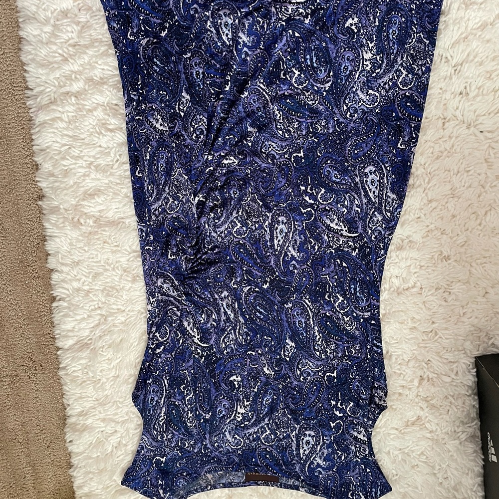 blue dress